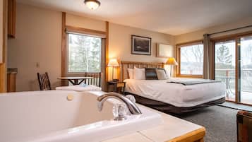 Nordic Whirlpool Condo | WiFi, bed sheets