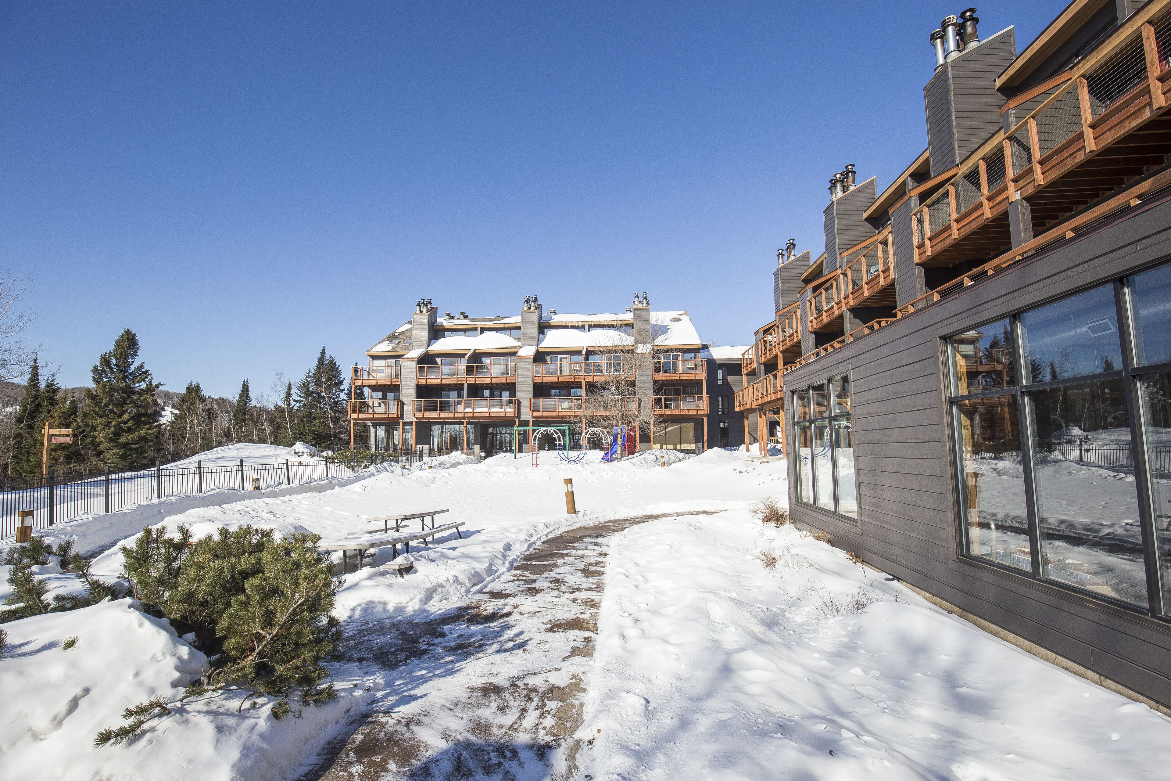 Mặt tiền nơi lưu trú