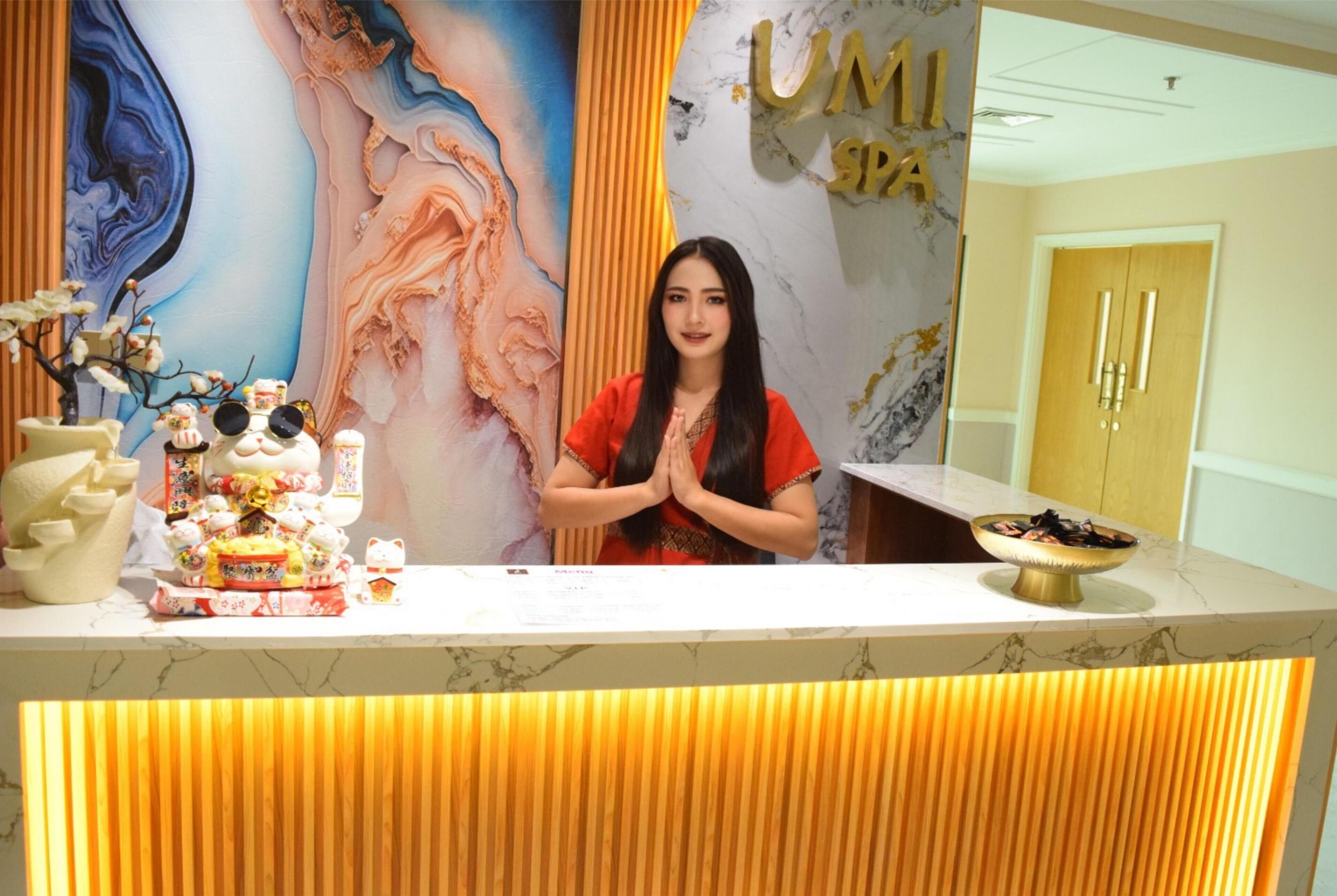 Turkish bath, body treatments, hot stone massages, deep-tissue massages