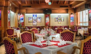 Tägliches Frühstücksbuffet gegen Gebühr