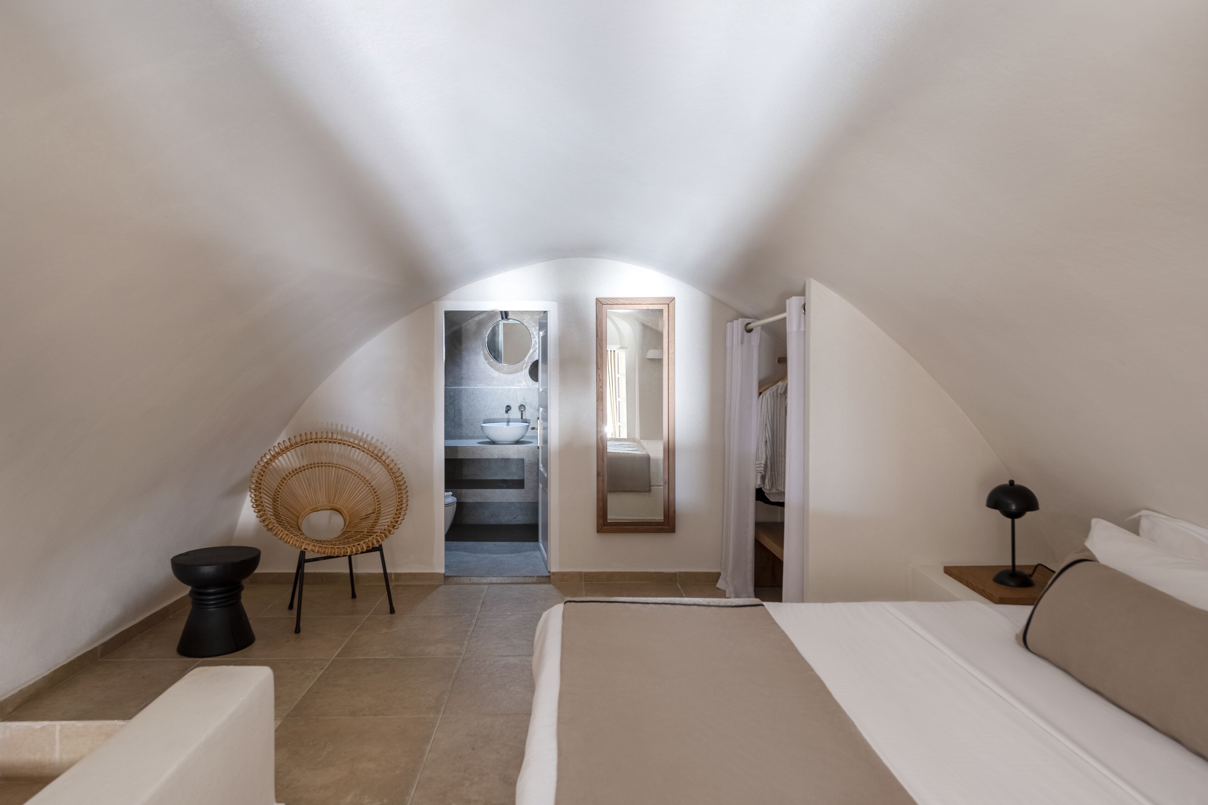 Photo - La Maltese Caldera Concept