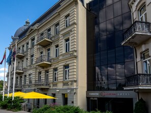 Property entrance - Congress Hotel (Vilnius)