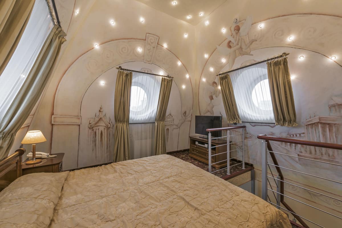 1 quarto, roupas de cama antialérgicas, frigobar, cofres nos quartos