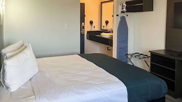 Ropa de cama de alta calidad, escritorio y cortinas blackout