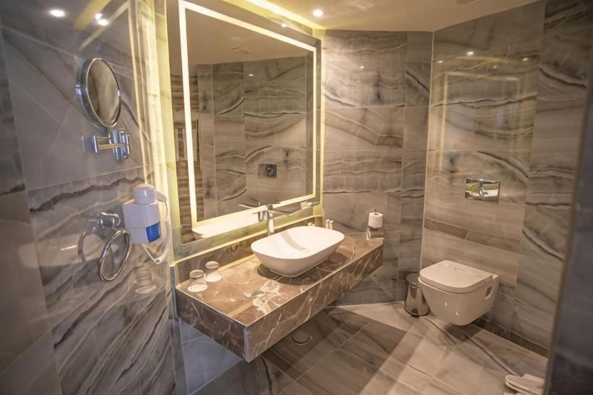 Bathroom | Shower, free toiletries, hair dryer, towels