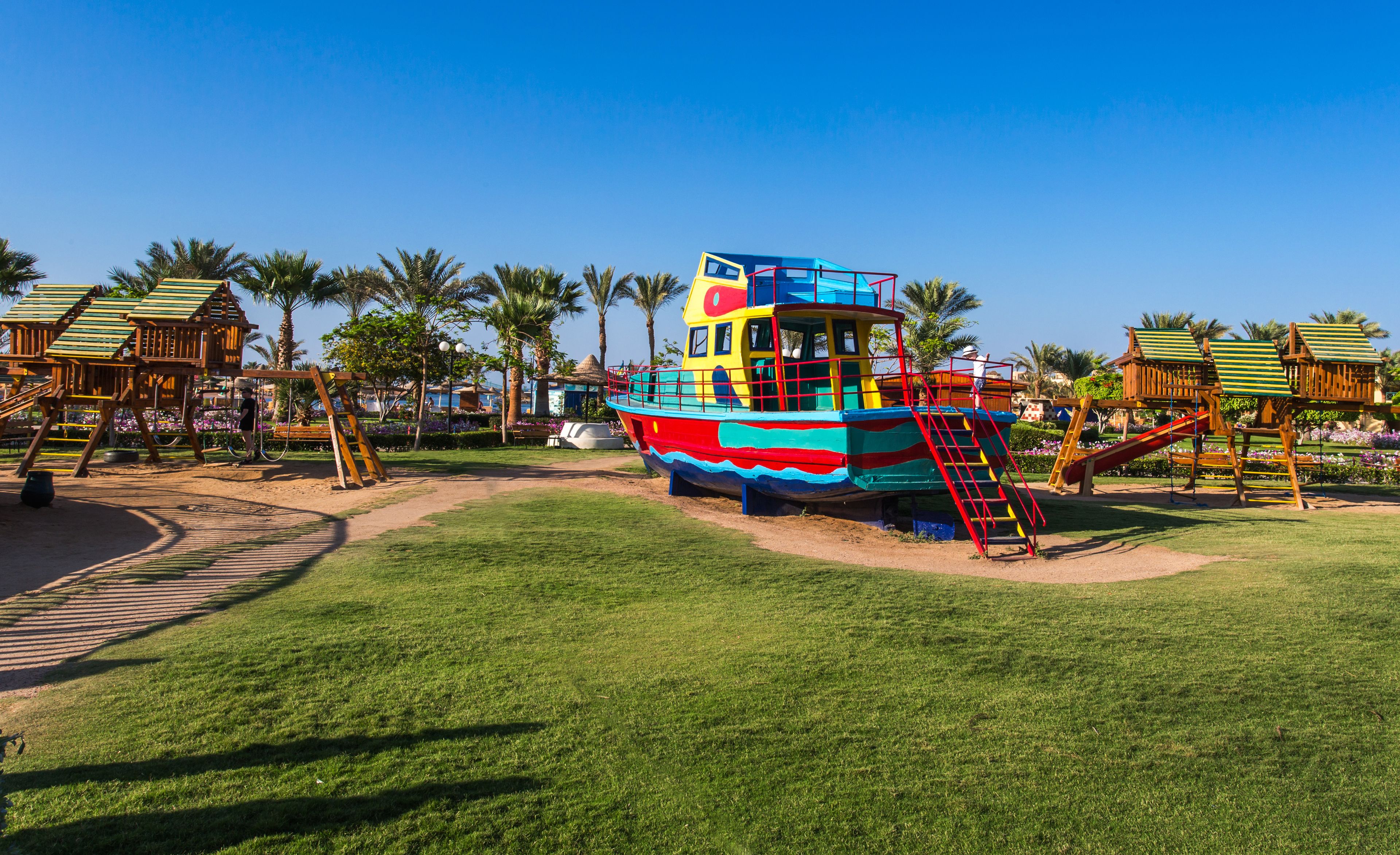 children’s play area – outdoor