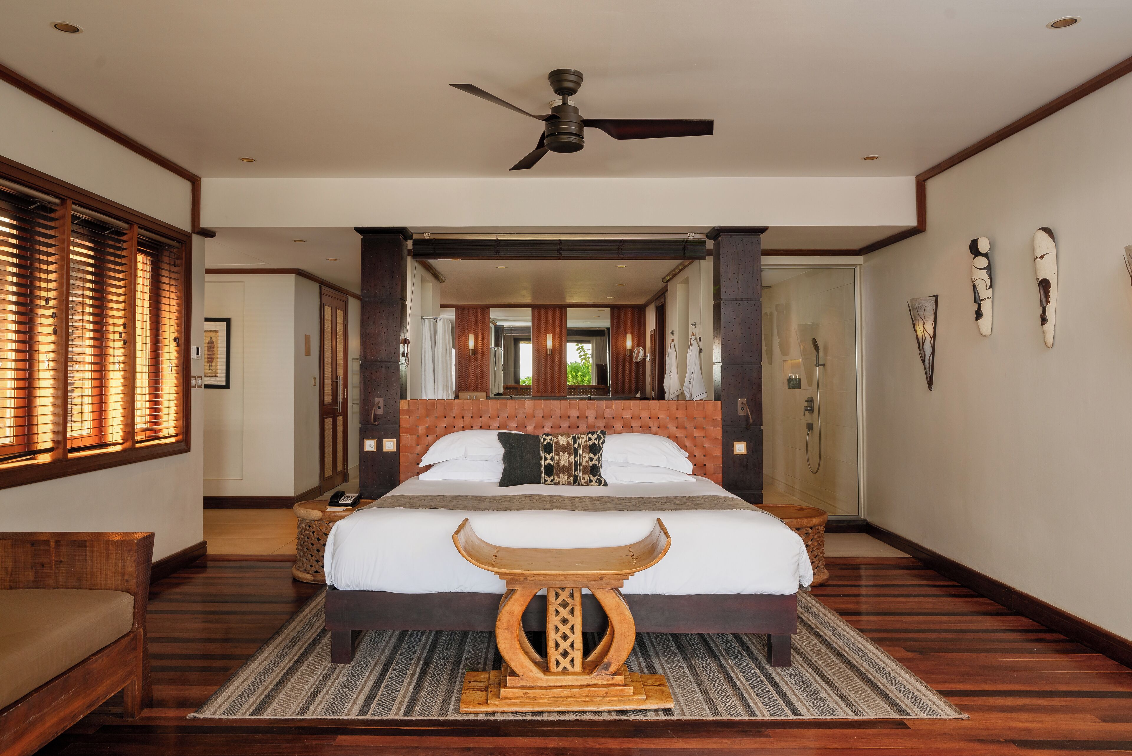 Heritage Villa Beachfront | Hypo-allergenic bedding, minibar, in-room safe, individually decorated