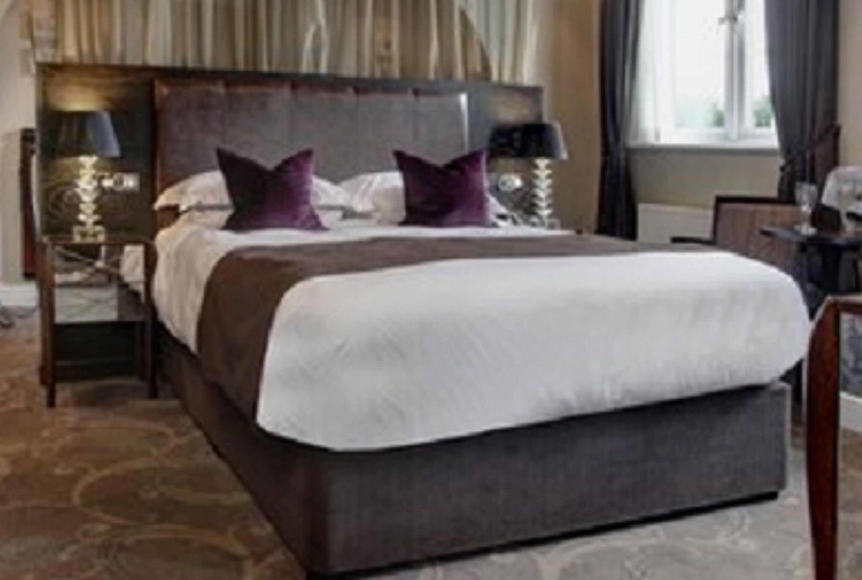 suite, 1 king bed, non smoking | in-room safe, desk, laptop workspace, blackout curtains