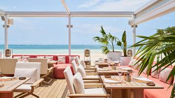 4 restaurants, breakfast, lunch, dinner served; Mediterranean cuisine