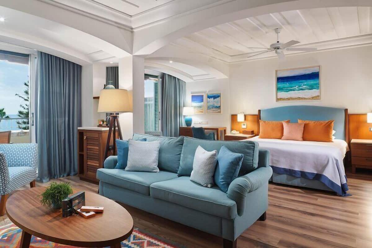 Suite, 1 Bedroom, Sea View | Premium bedding, pillow-top beds, minibar, desk