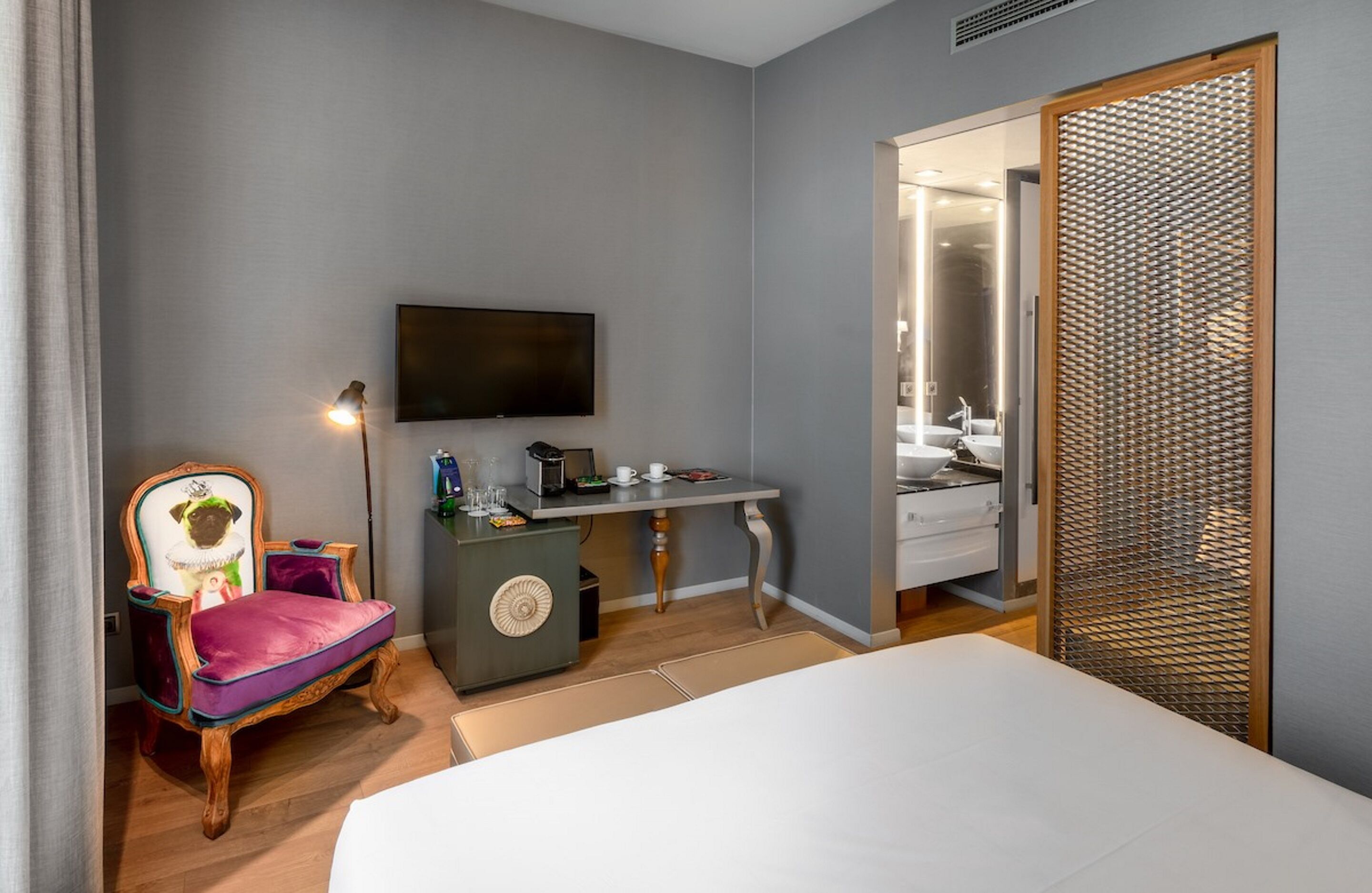 superior double room | 1 bedroom, hypo-allergenic bedding, minibar, in-room safe