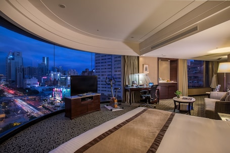 Panoramic Double Room, 1 King Bed | View from room. Grand Forward Hotel