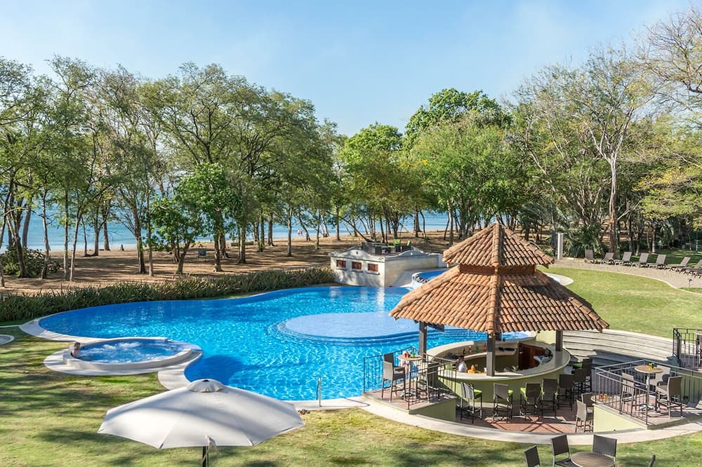 CC Beach Front Papagayo All Inclusive