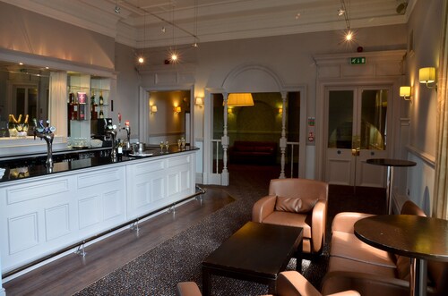 Harte & Garter Hotel & Spa