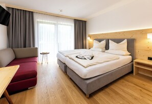 埃及棉床單、高級寢具、羽絨被、房內夾萬