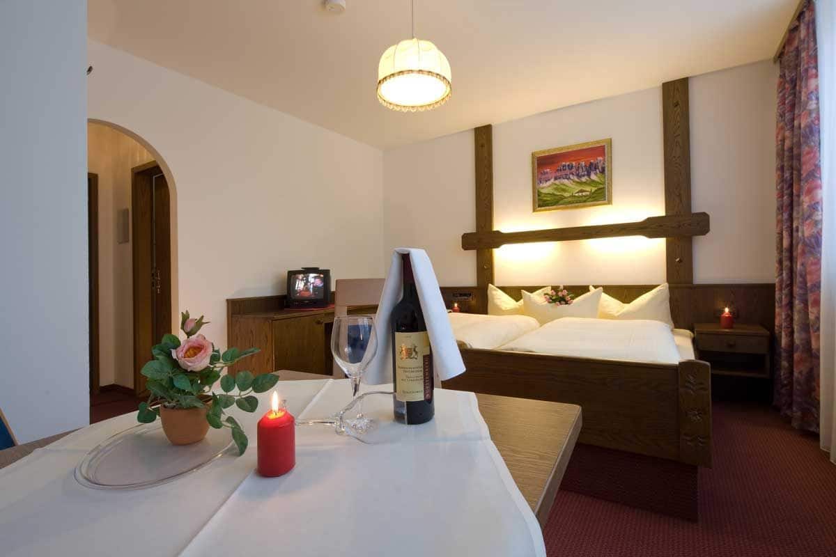 egyptian cotton sheets, premium bedding, down duvets, in-room safe