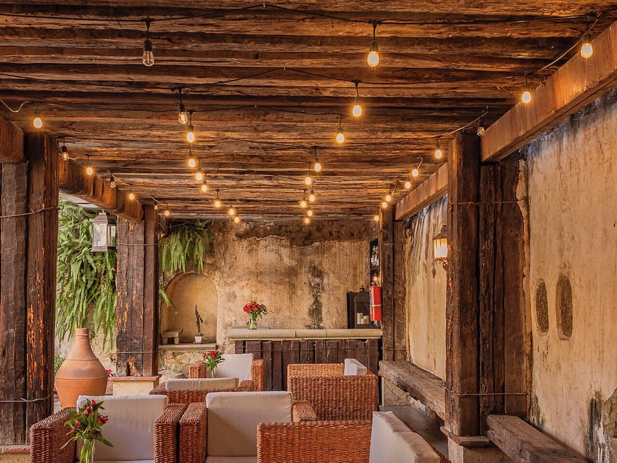 Bar junto a la piscina