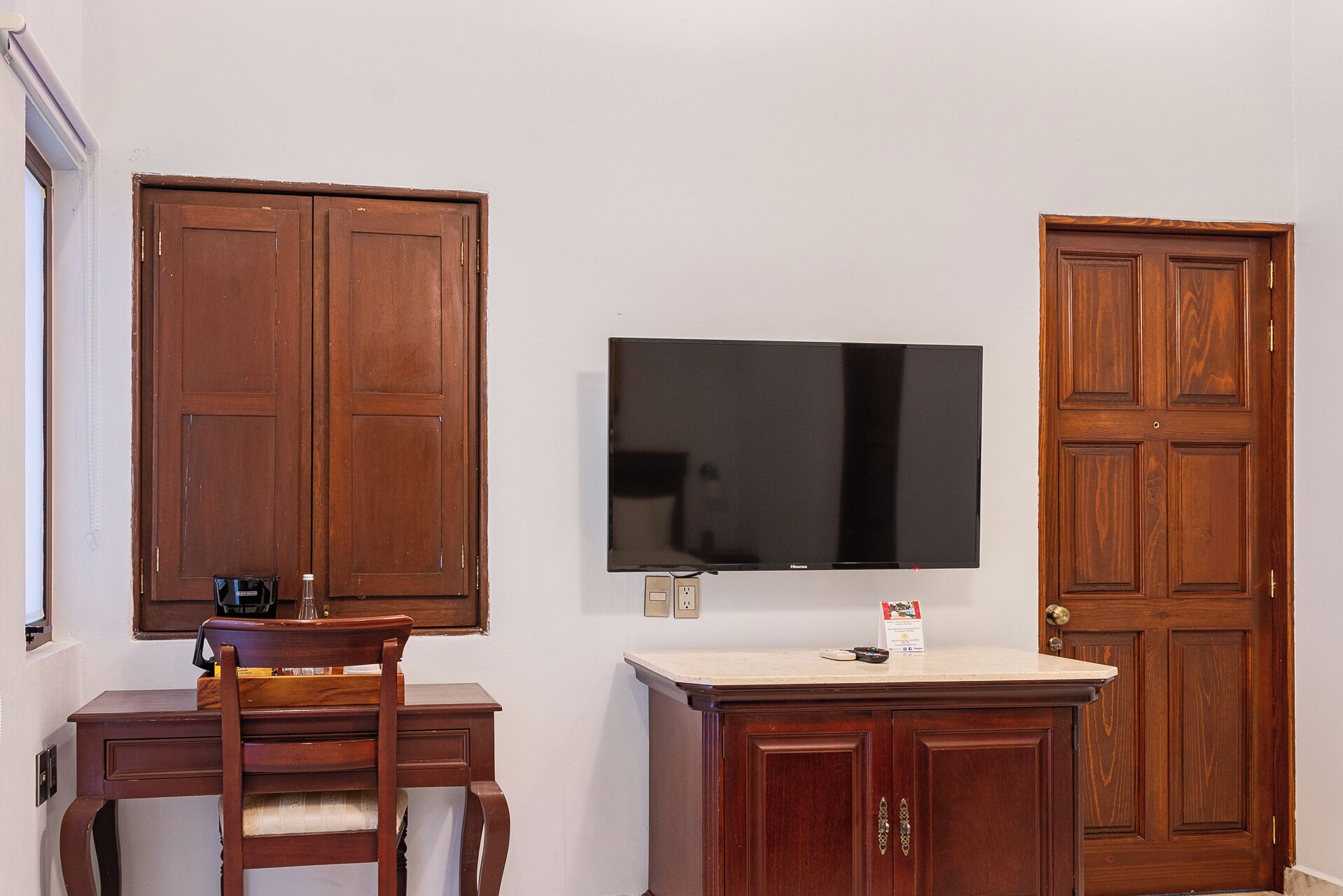 junior suite, 1 king bed, terrace | 1 bedroom, pillow-top beds, in-room safe, soundproofing