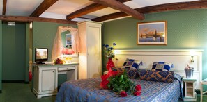 In-room safe, soundproofing, free cots/infant beds, free WiFi - Residenza Laguna (Venice)