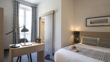 Double Room | Pillowtop beds, minibar, in-room safe, desk