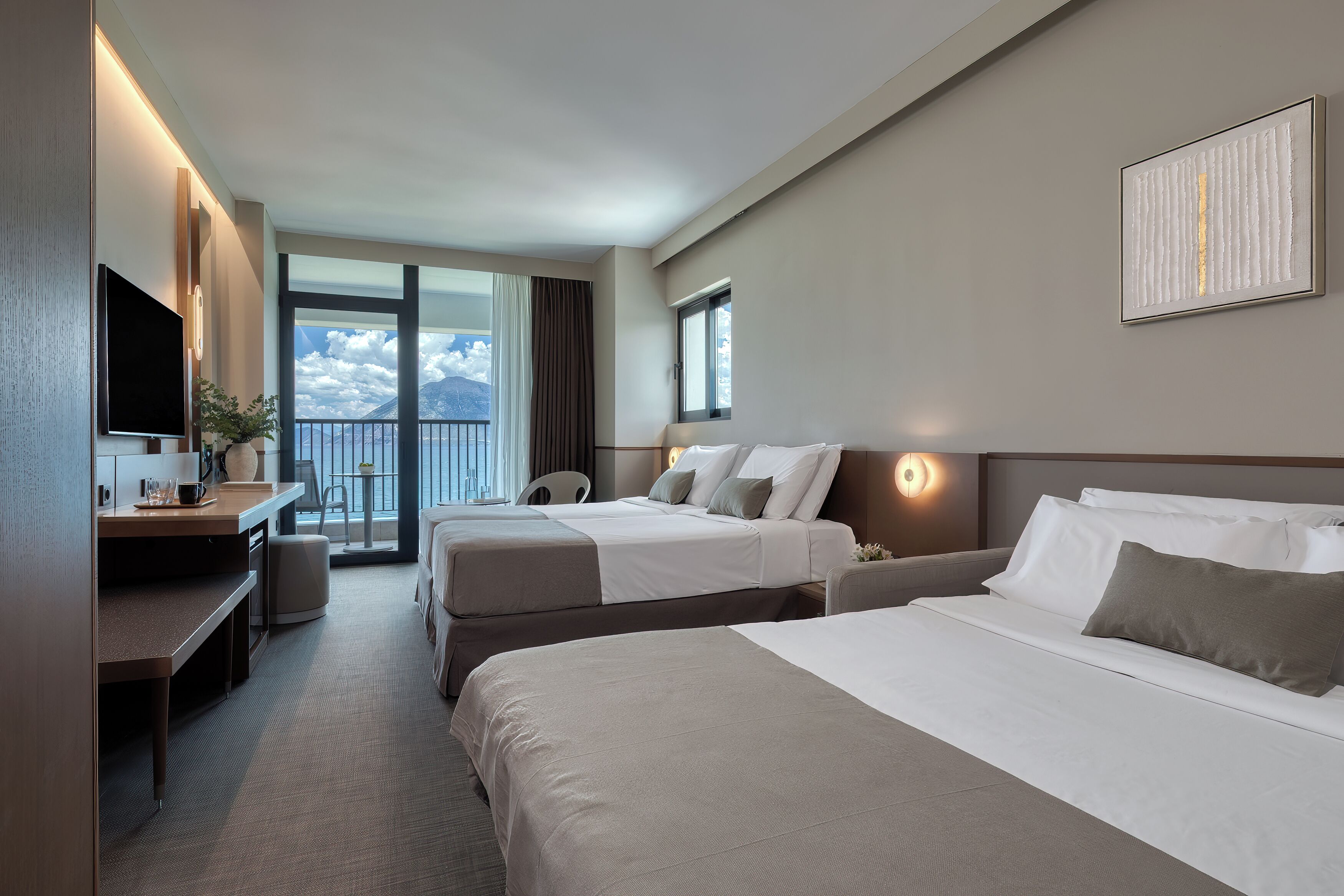 Superior-Zimmer, Meerblick | Minibar, Zimmersafe, Schreibtisch, schallisolierte Zimmer