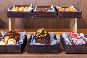 Free daily buffet breakfast