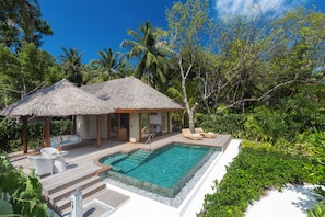 Premium bedding, memory foam beds, minibar, in-room safe