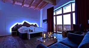 주니어 스위트 | 저자극성 침구, 오리/거위털 이불, 객실 내 금고, 책상