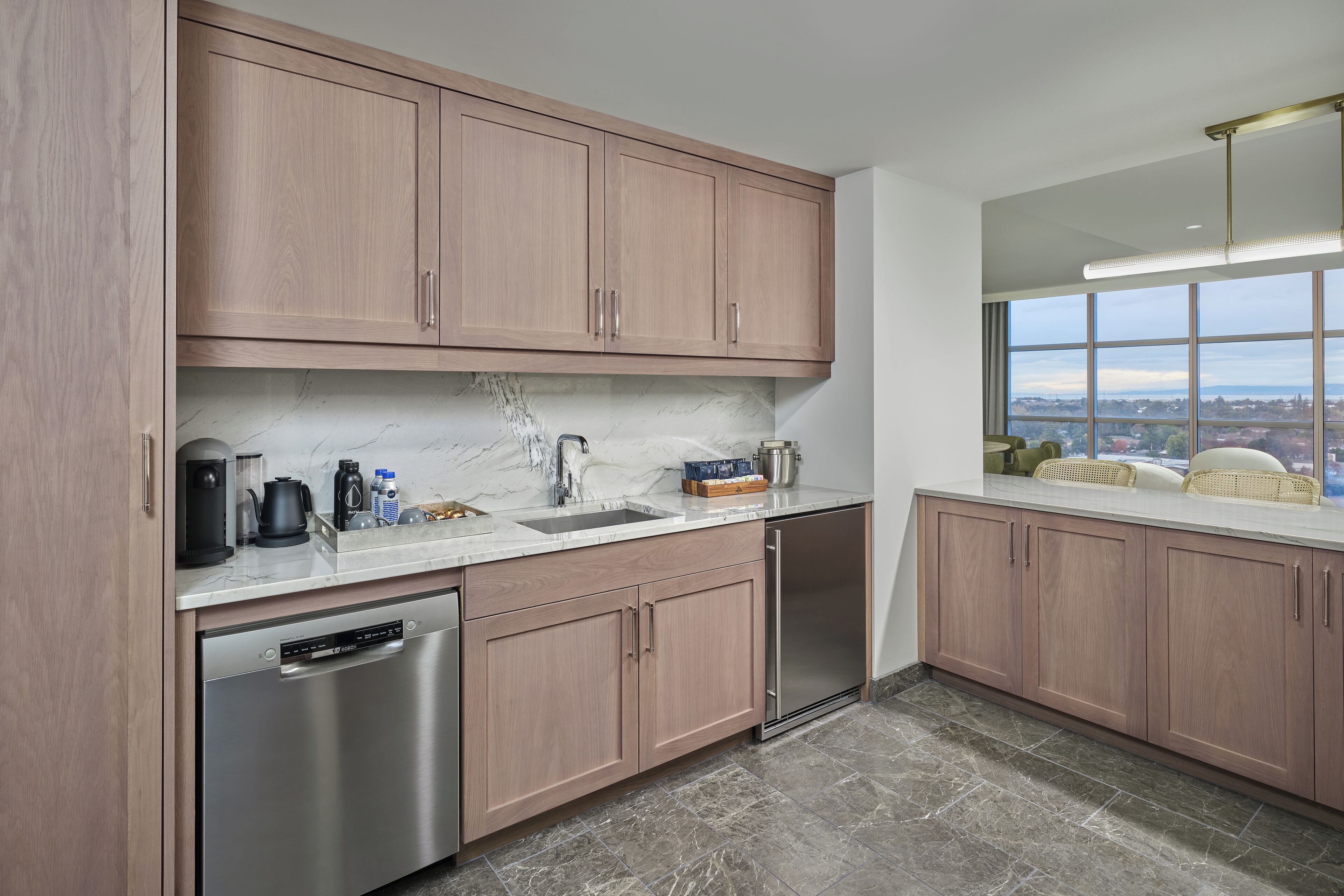 presidential suite, 1 king bed | private kitchen | fridge, microwave, coffee/tea maker, cookware/dishes/utensils