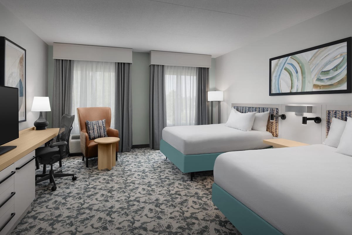 1 bedroom, desk, laptop workspace, blackout curtains