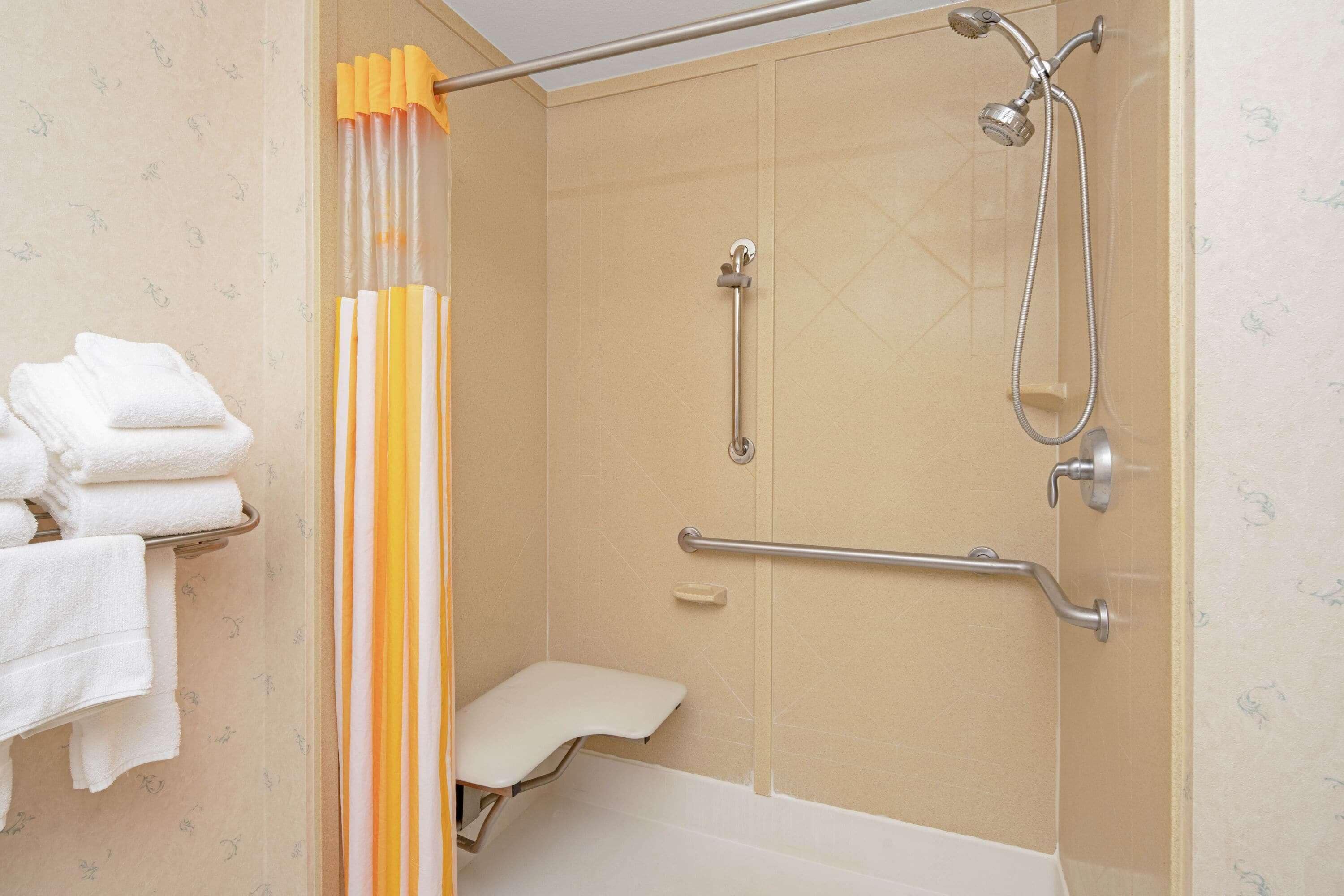 La Quinta Inn & Suites by Wyndham Corpus Christi-N Padre Isl