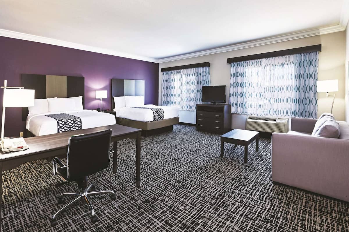 Premium bedding, down comforters, in-room safe, desk