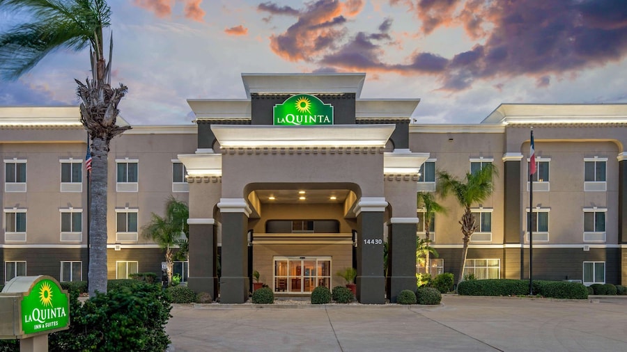 La Quinta Inn & Suites by Wyndham Corpus Christi-N Padre Isl