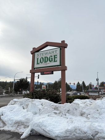 Exterior. Stewart Lodge