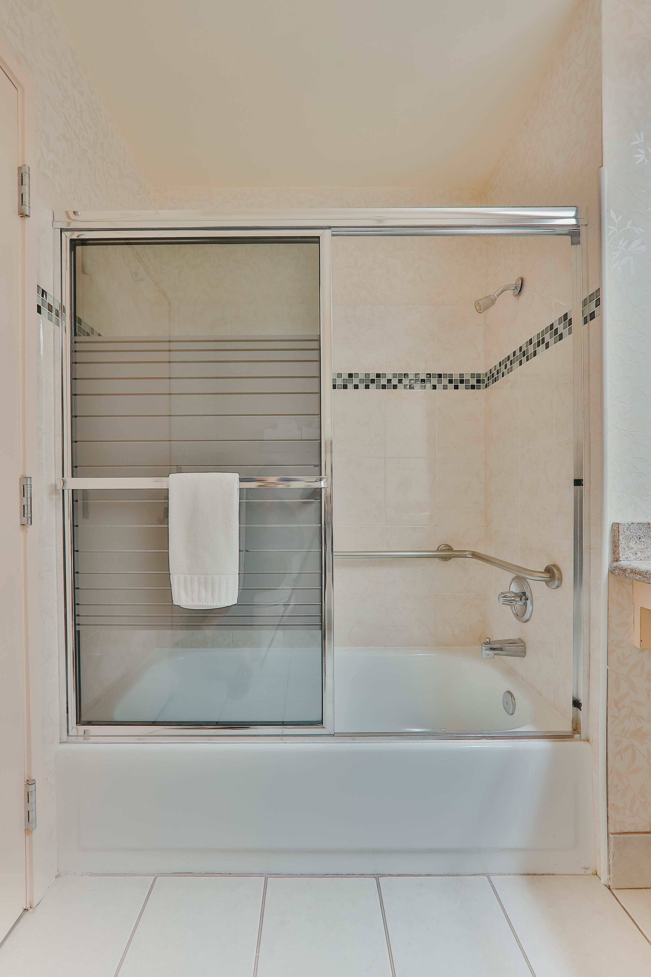 Photo - Hotel International