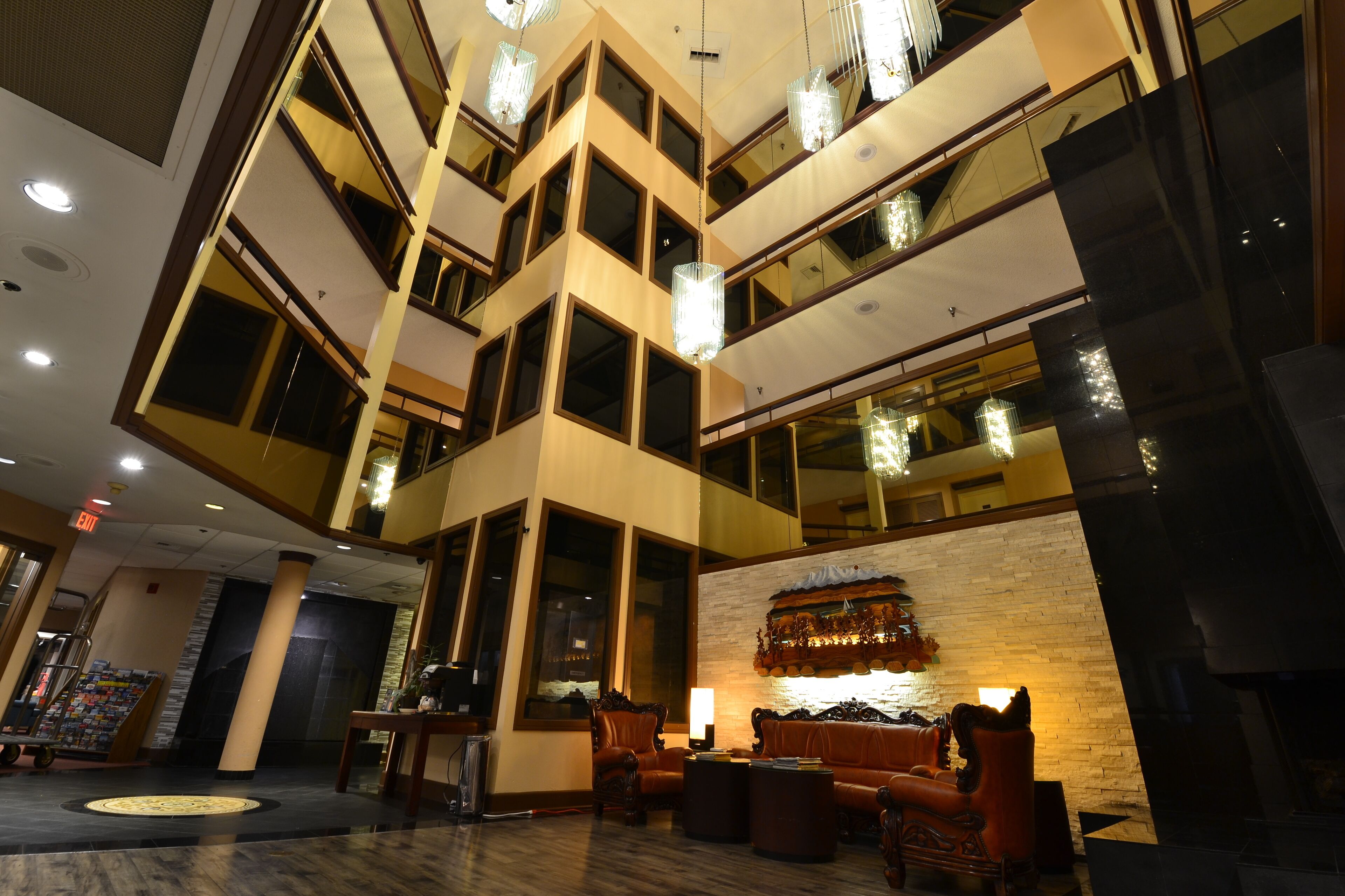 Photo - Hotel International