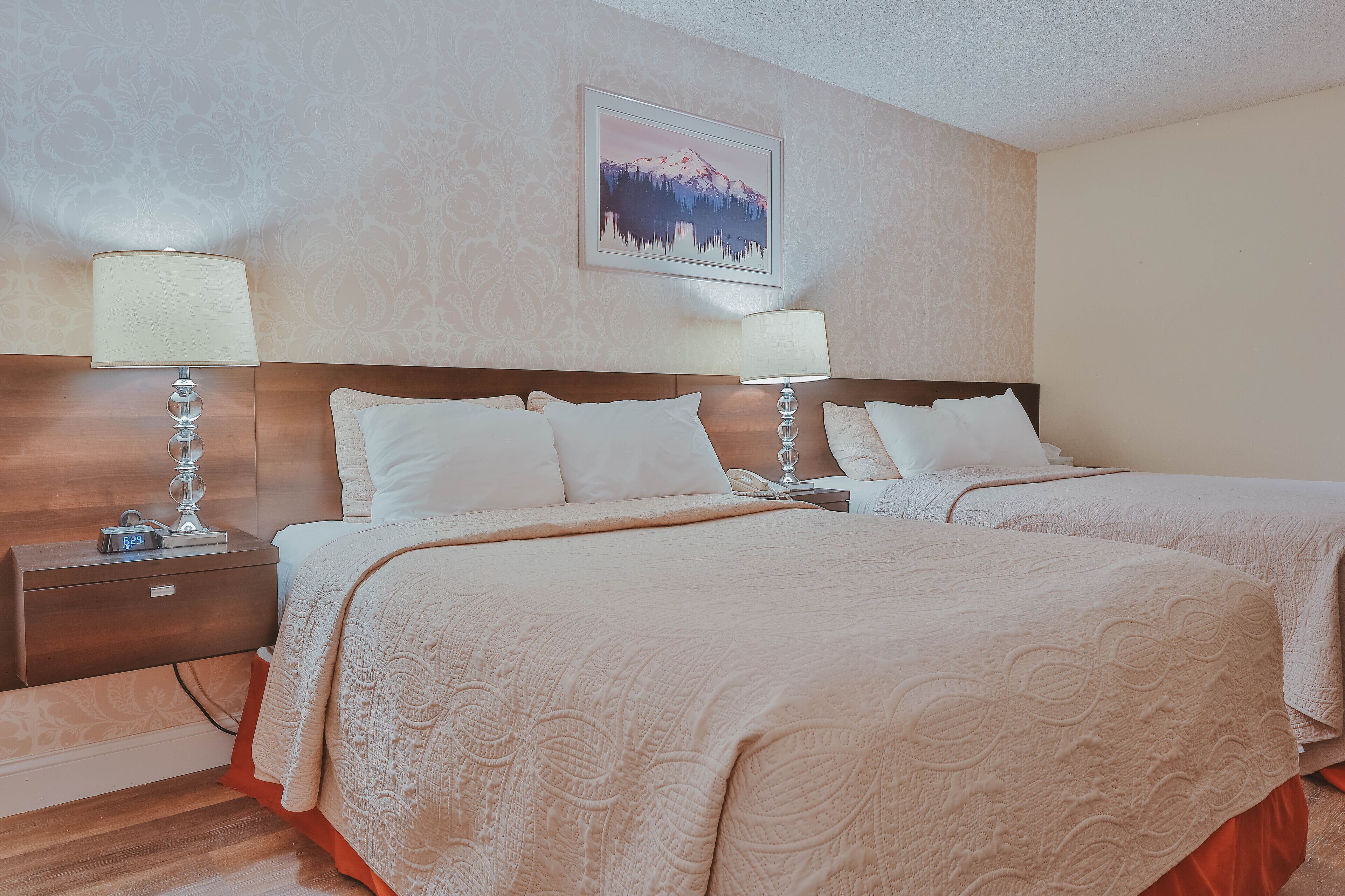 Photo - Hotel International