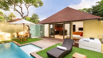 4 bedrooms, minibar, in-room safe, desk