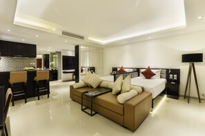 One Bedroom Deluxe Villa with Private Pool | Minibar, in-room safe, desk, laptop workspace - Downtown Villas (Seminyak)
