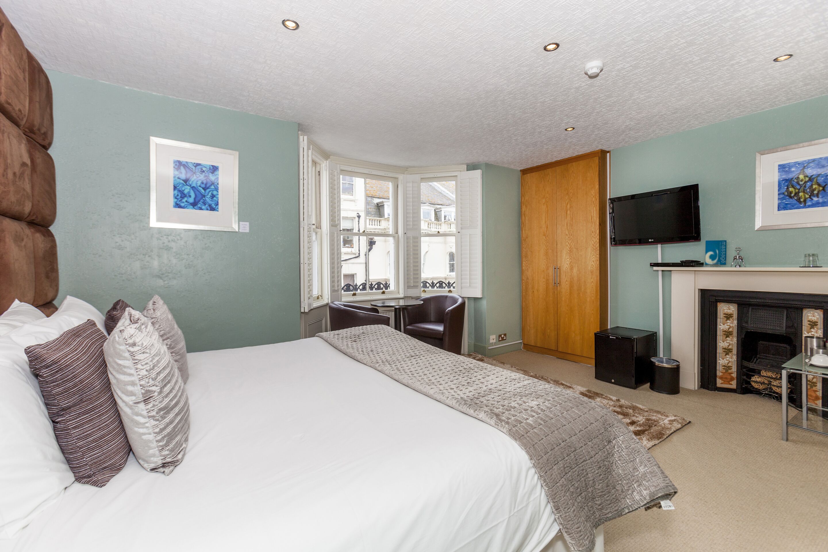 더블룸 또는 트윈룸 | 책상, 다리미/다리미판, 무료 WiFi, 침대 시트