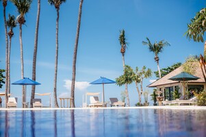 Outdoor pool, pool umbrellas