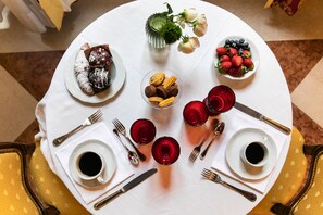 Free daily buffet breakfast  - Ca' Vendramin Zago (Venice)