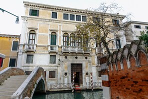 Fachada del alojamiento