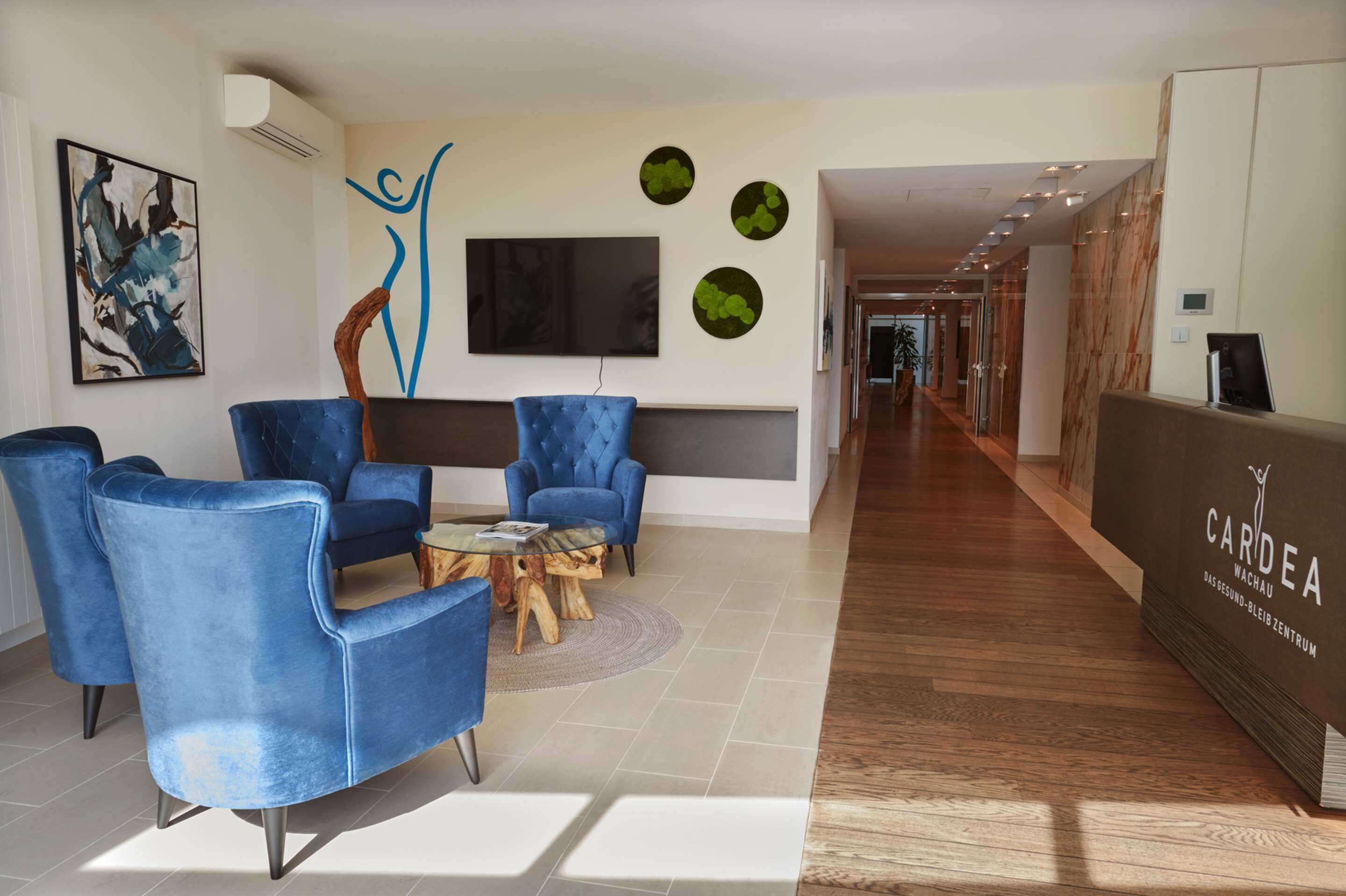 couples treatment room(s), sauna, hot tub, steam room, body treatments