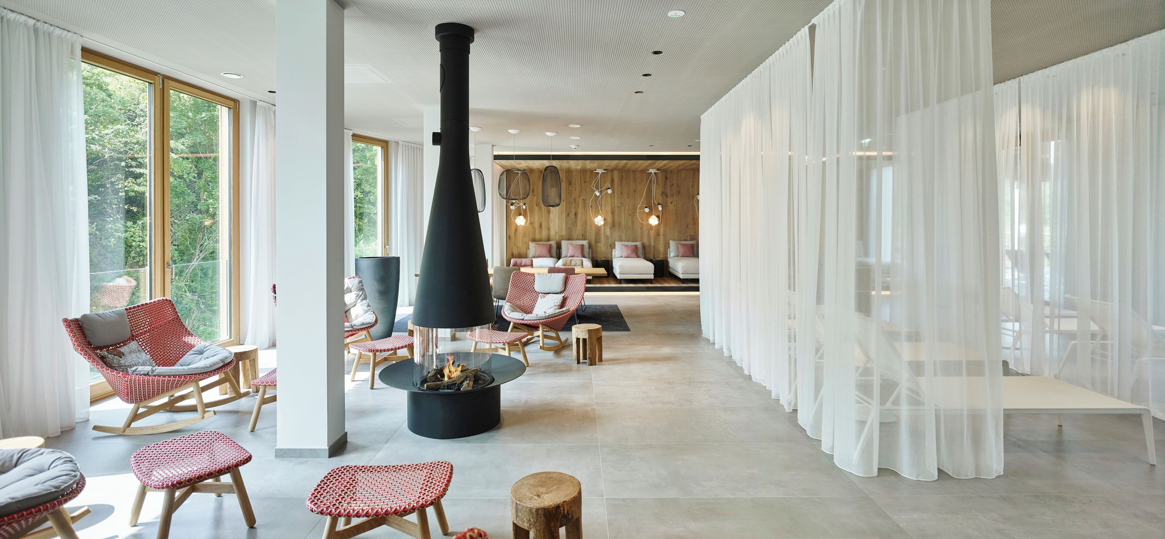 Couples treatment rooms, sauna, hot tub, steam room, body treatments