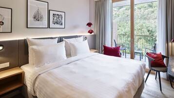 Premium bedding, minibar, in-room safe, desk