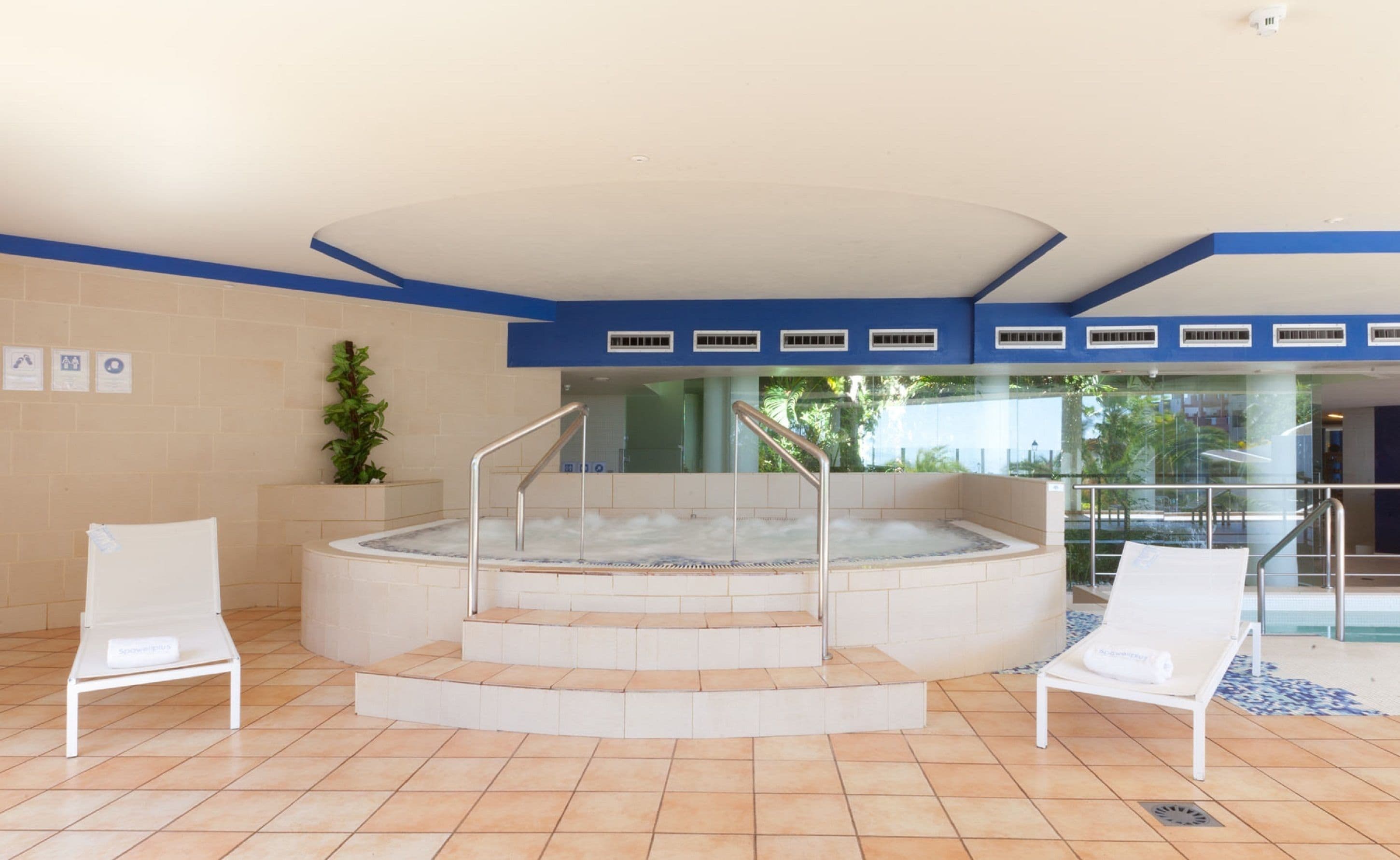 couples treatment room(s), sauna, hot tub, hot springs/mineral springs