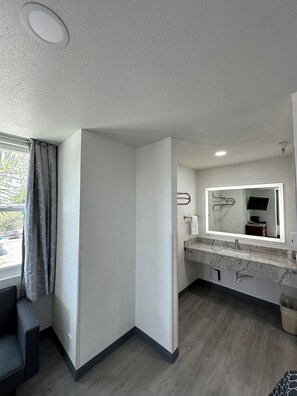 Room, 2 Queen Beds, Non Smoking