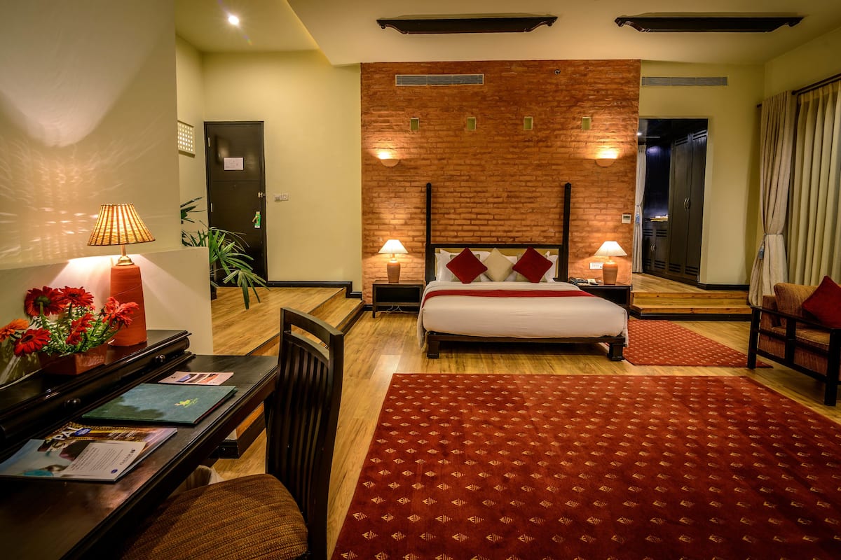 1 bedroom, premium bedding, minibar, in-room safe