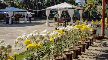 3 restaurantes; se sirven desayunos